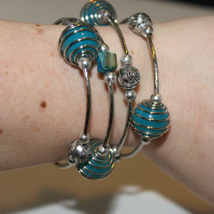 Turquoise Aqua Silver Beaded Stretchy Bracelet